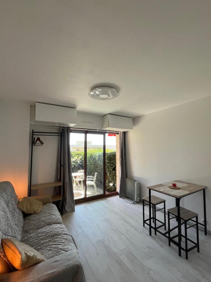 Charmant Studio Avec Terrasse Et Parking A Vence Eksteriør bilde