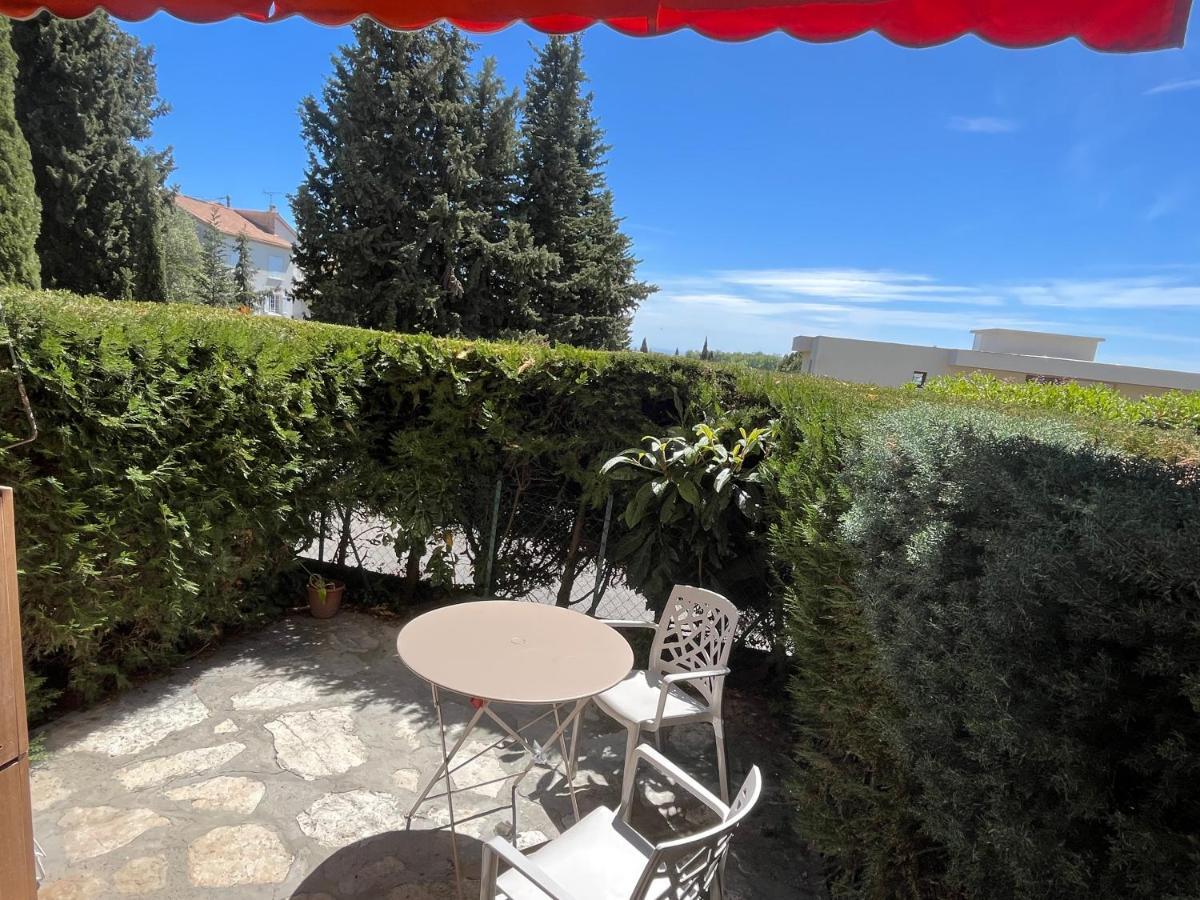 Charmant Studio Avec Terrasse Et Parking A Vence Eksteriør bilde